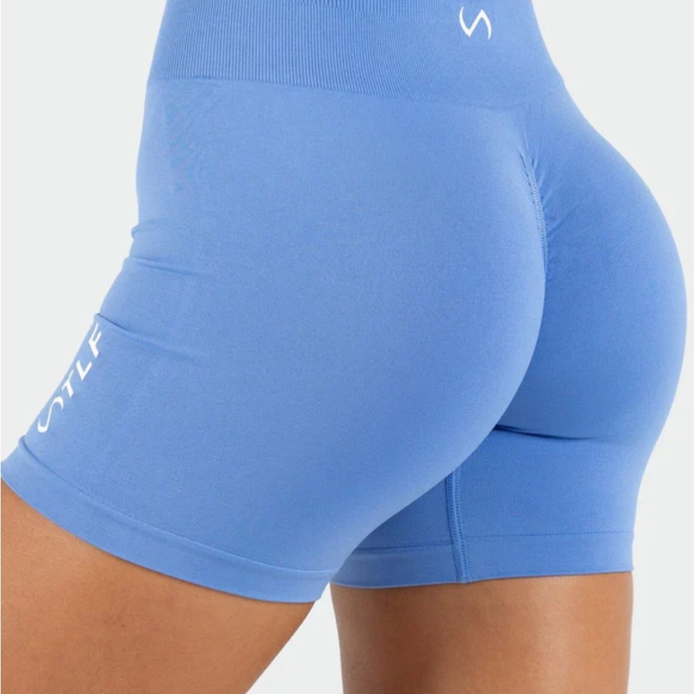 TLF APPAREL COSMIC SEAMLESS SCRUNCH BUTT SHORTS